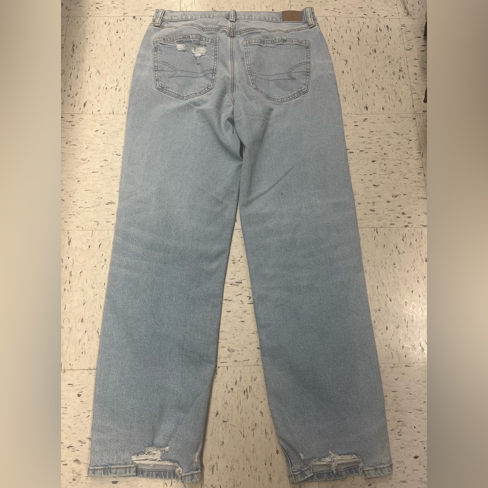 American Eagle Outfitters Light Wash Straight Leg Jeans